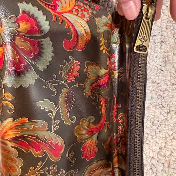 Patricia Nash Floral Wristlet Clutch - Picture 7 of 9